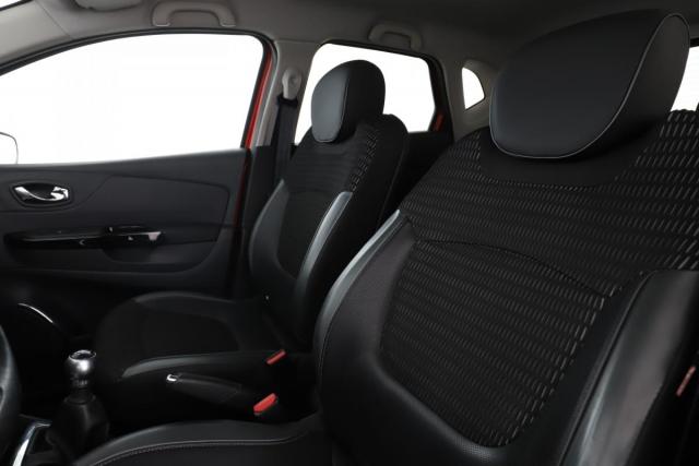 Renault Captur image 9