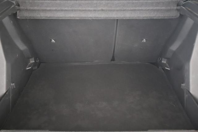 Peugeot 2008 image 8