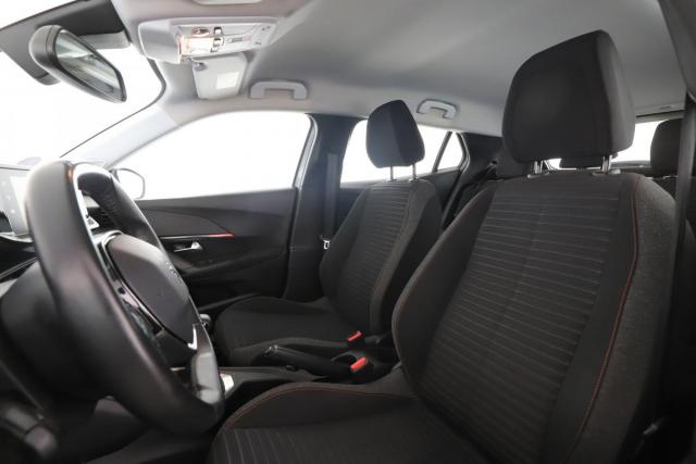 Peugeot 2008 image 2