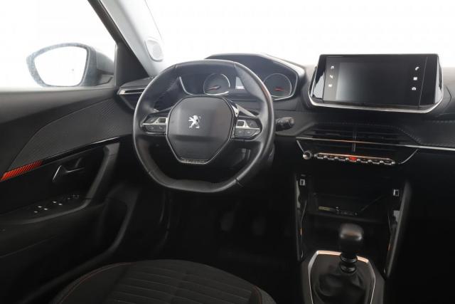 Peugeot 2008 image 4