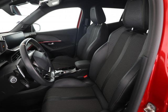 Peugeot 2008 image 5