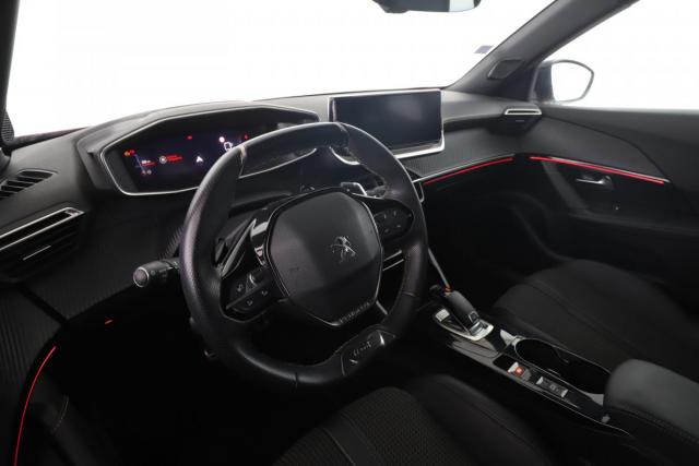 Peugeot 2008 image 6