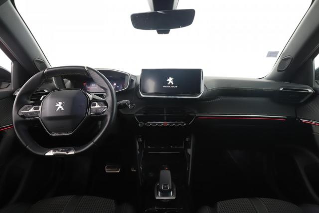 Peugeot 2008 image 2