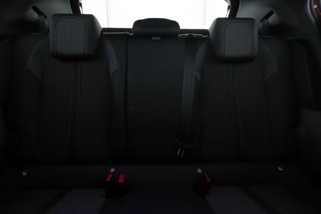 Peugeot 2008 image 1