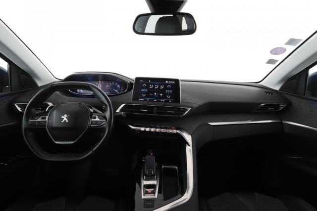 Peugeot 3008 image 2
