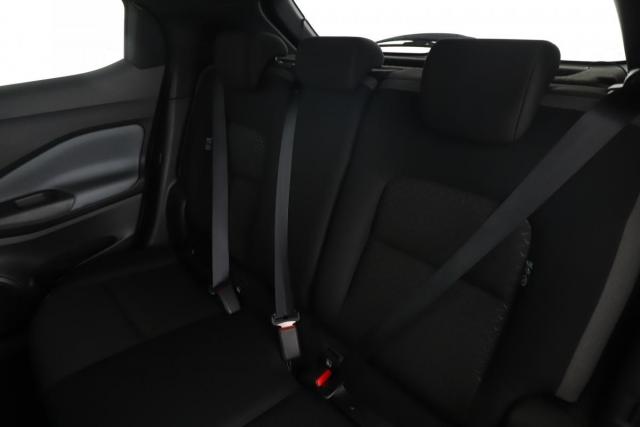 Nissan Juke image 6