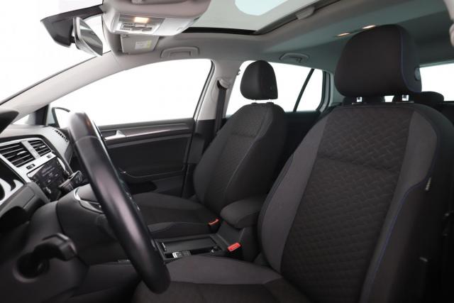 Volkswagen Golf image 4