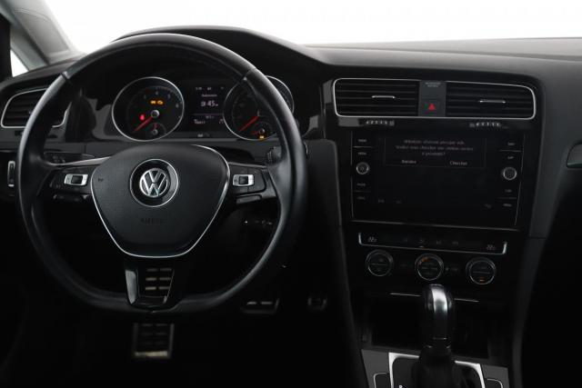 Volkswagen Golf image 5