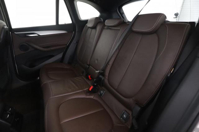 Bmw X1 image 2