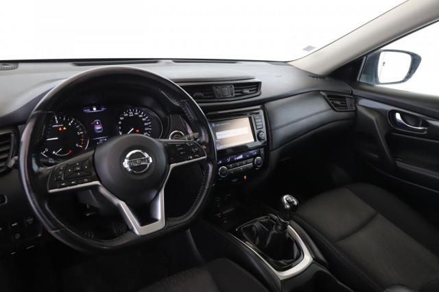 Nissan X-Trail image 8