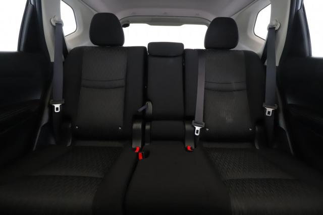 Nissan X-Trail image 5