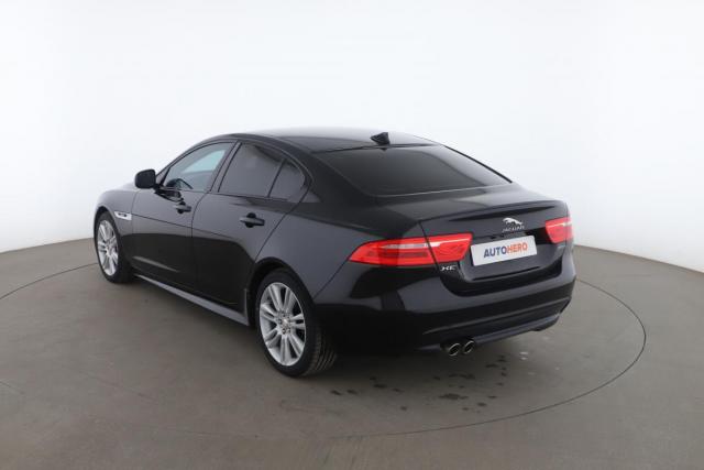 Jaguar Xe image 3