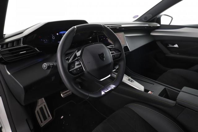 Peugeot 308 image 8
