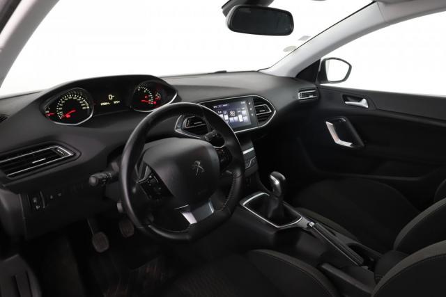 Peugeot 308 image 2