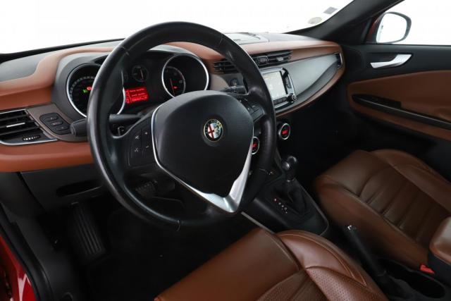 Alfa Romeo Giulietta image 2