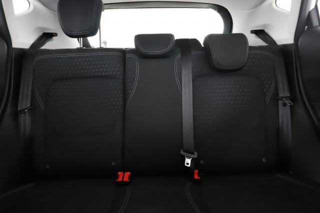 Ford Fiesta image 9