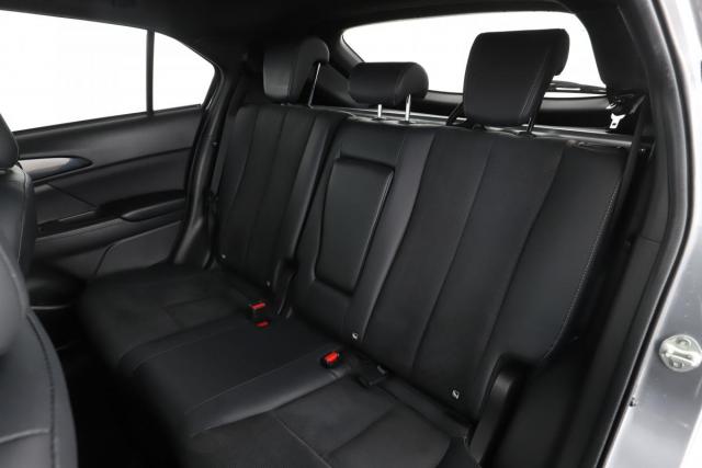 Mitsubishi Eclipse Cross image 1