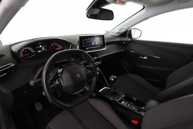 Peugeot 208 image 8