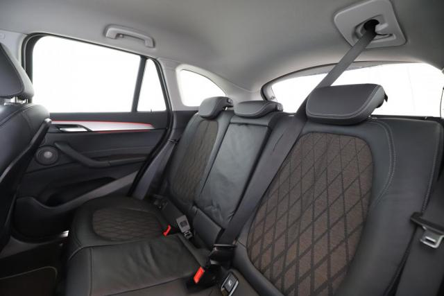 Bmw X1 image 9