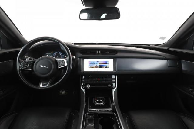 Jaguar Xf image 8