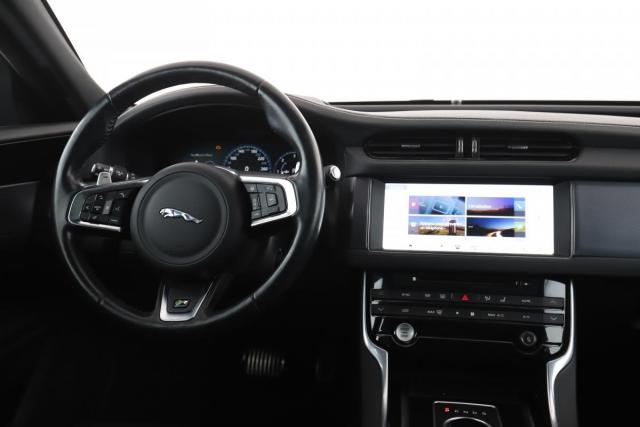 Jaguar Xf image 4