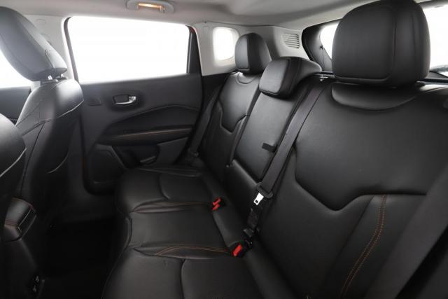Jeep Compass image 2