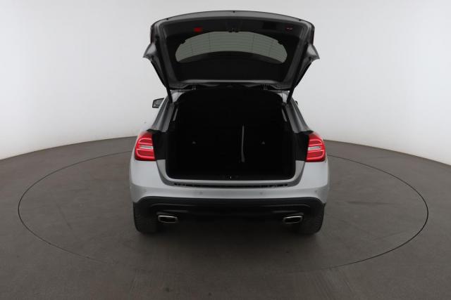 Mercedes Benz Gla image 7