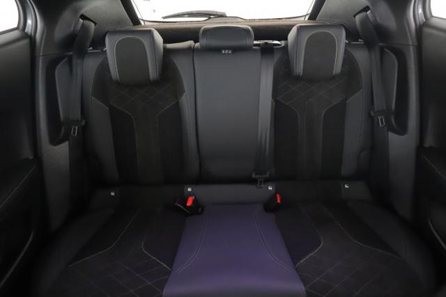 Peugeot 2008 image 9