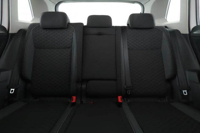 Volkswagen Tiguan image 9
