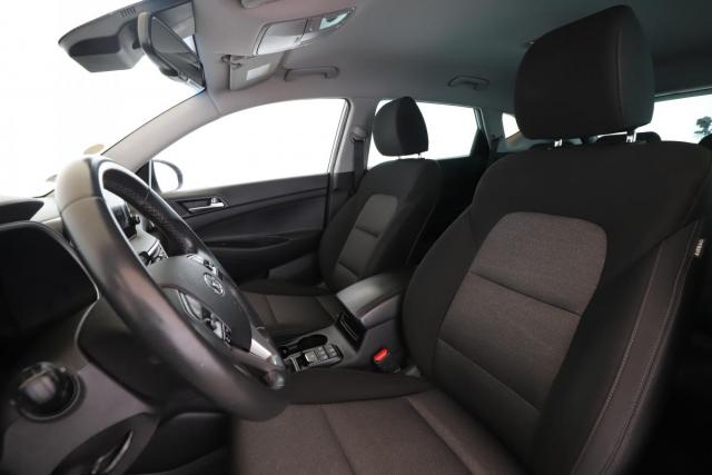 Hyundai Tucson image 3