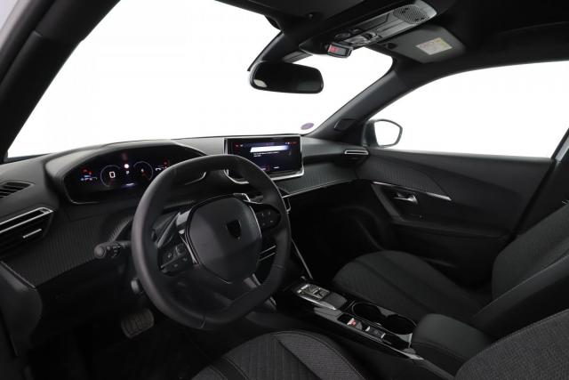 Peugeot 2008 image 1