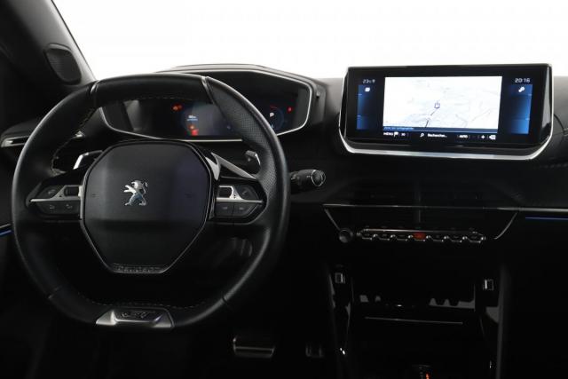 Peugeot 2008 image 2