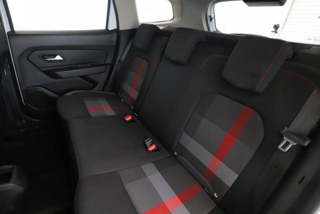 Dacia Duster image 1