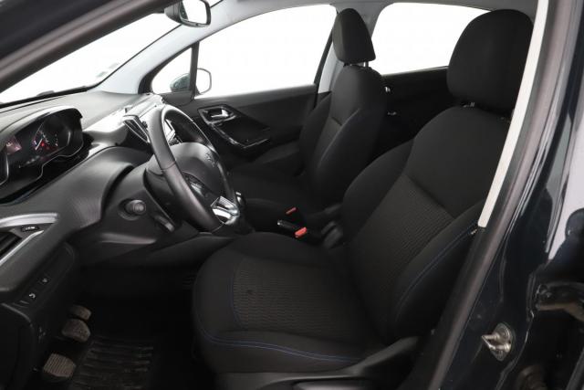 Peugeot 208 image 4