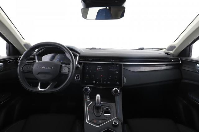 Lynk & Co 01 image 6