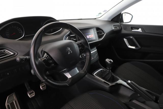 Peugeot 308 image 5