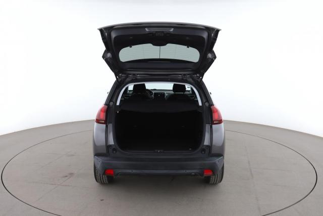 Peugeot 2008 image 2