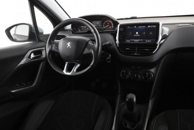 Peugeot 2008 image 9