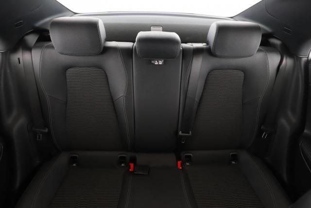 Mercedes Benz Cla image 2