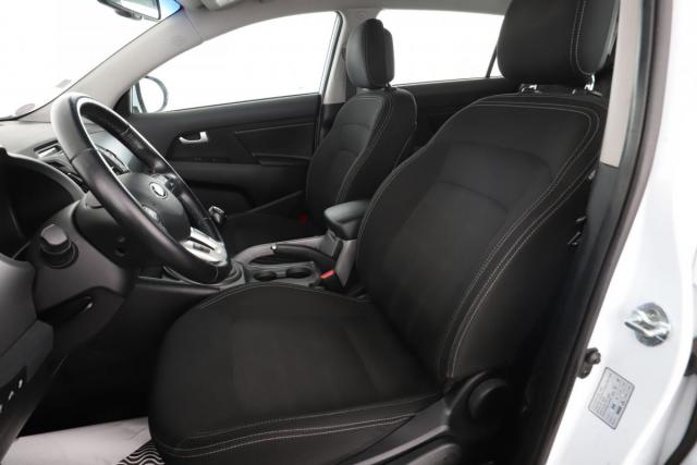 Kia Sportage image 6