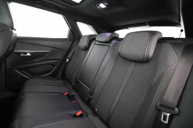 Peugeot 3008 image 9