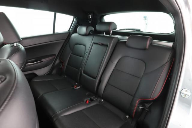Kia Sportage image 3