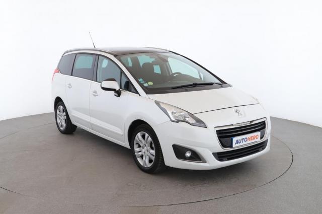Peugeot 5008 image 2