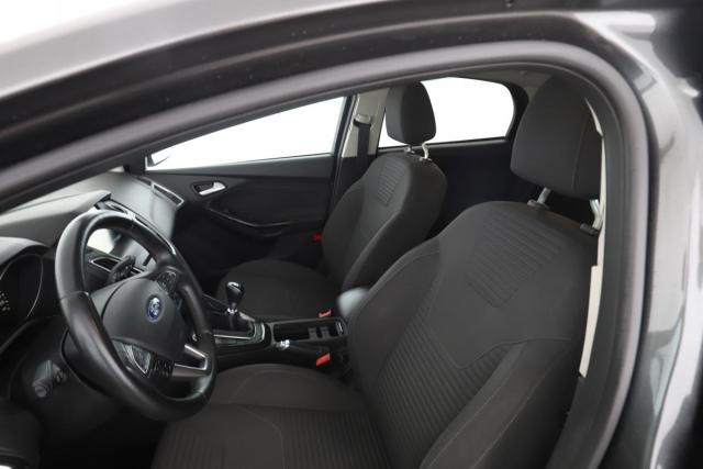 Ford Focus image 7