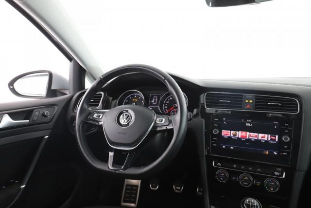 Volkswagen Golf image 3
