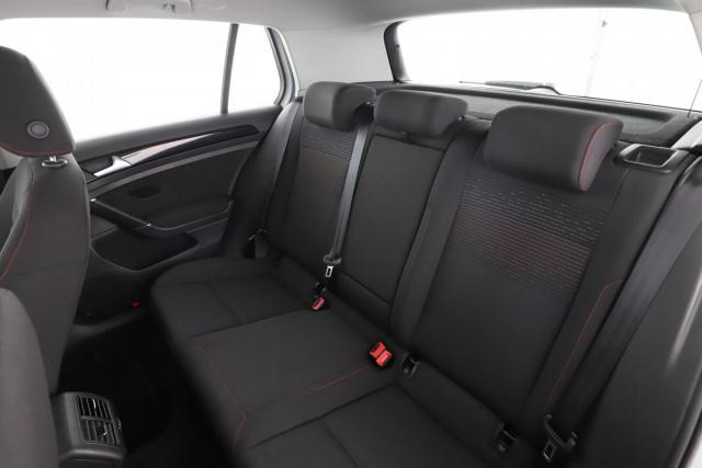 Volkswagen Golf image 7