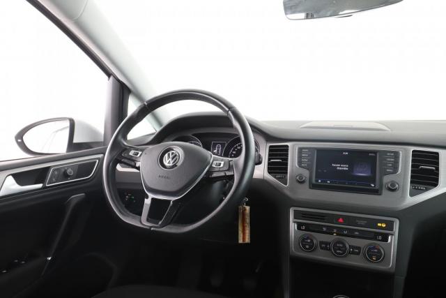 Volkswagen Golf Sportsvan image 5