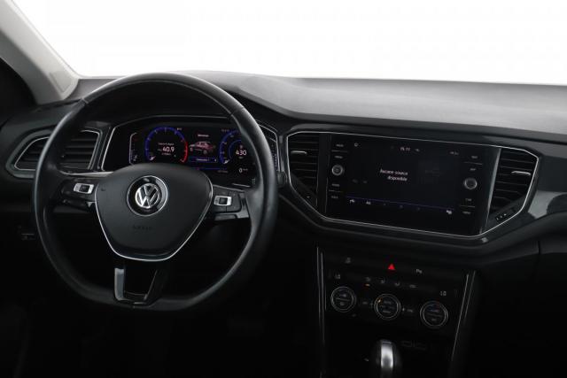 Volkswagen T-Roc image 9