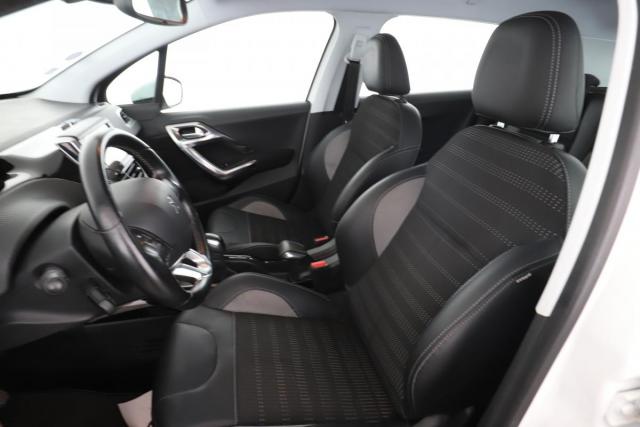 Peugeot 2008 image 7