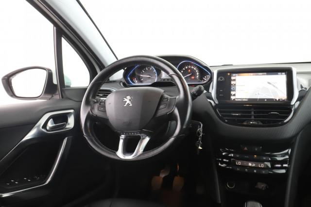 Peugeot 2008 image 1